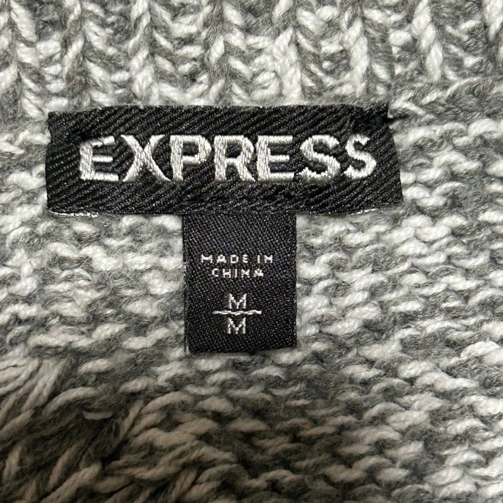 Express Women's Gray Cable Knit Sweater Size M High-Low Hem‎